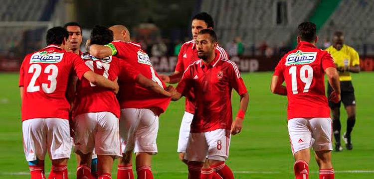 الاهلى عمرو جمال يحفتل بالهدف مع وائل جمعه الاهلى عمرو جمال يحفتل بالهدف مع وائل جمعه